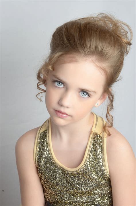 ©Tammy Lynn-photography | Silk nightwear romantic, Star trek models