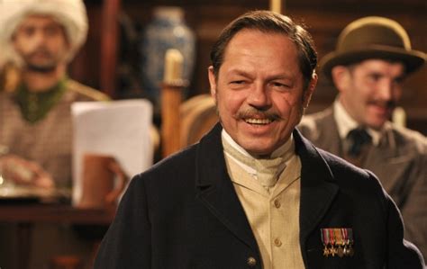 Шерлок Холмс смотреть онлайн сериал бесплатно в хорошем HD 720p качестве