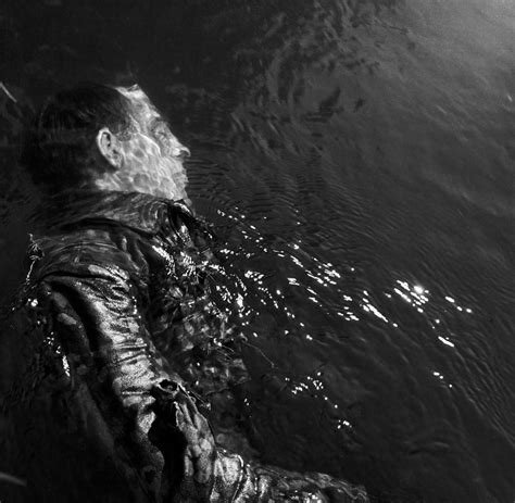 Lee Millers Fotos in Wien- Die Frau in Hitlers Badewanne - WELT