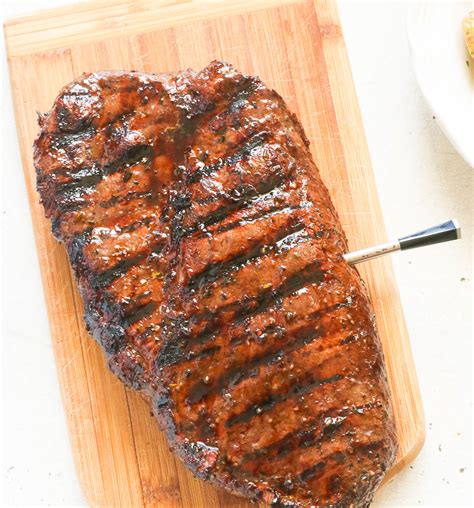 Grilled Flat Iron Steak Recipe - feedthegrill.com