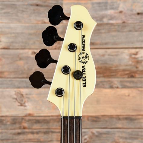 Electra Westone Phoenix Bass White 1984 – Chicago Music Exchange