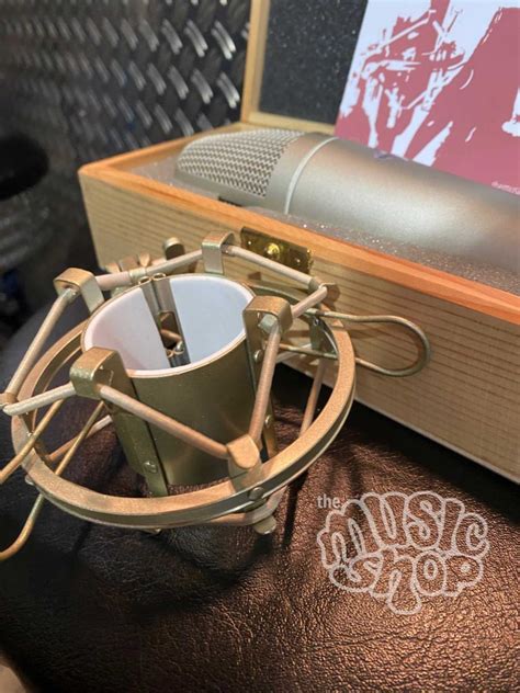 WeissKlang Großmembran Kondensator Mikrofon V17 – The Music Shop