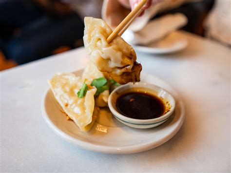 Smiling Elephant - Review - Melrose - Nashville - The Infatuation