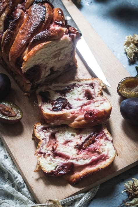 babka kringle aux prunes caramelisees