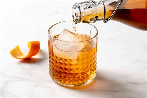 What Goes Good With Amaretto Liqueur at Douglas Squires blog