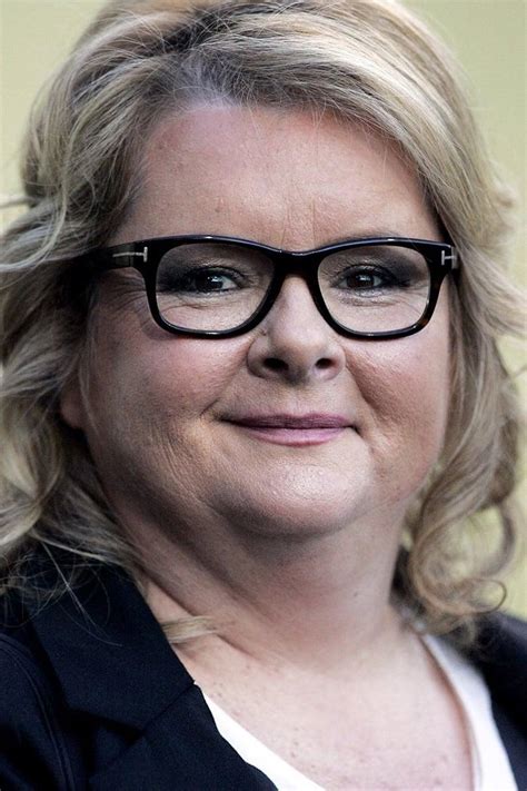 Magda Szubanski - About - Entertainment.ie