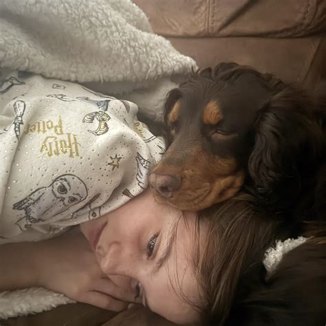 Viewers are debating leslie stahl and her recent investigative reports 1