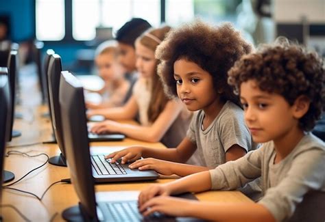 Educação E Informatica - Educacao Informatica Imagens – Download Grátis no Freepik
