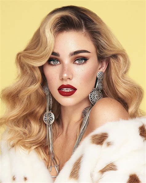 glamorous eye makeup  hottest makeup trends