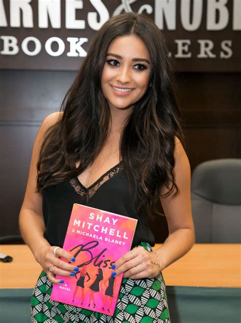 October 2015 – Page 154 – HawtCelebs