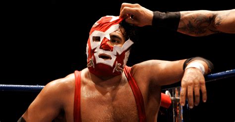 Behind the Mask: The Rich History and Legacy of Lucha Libre - FanBuzz