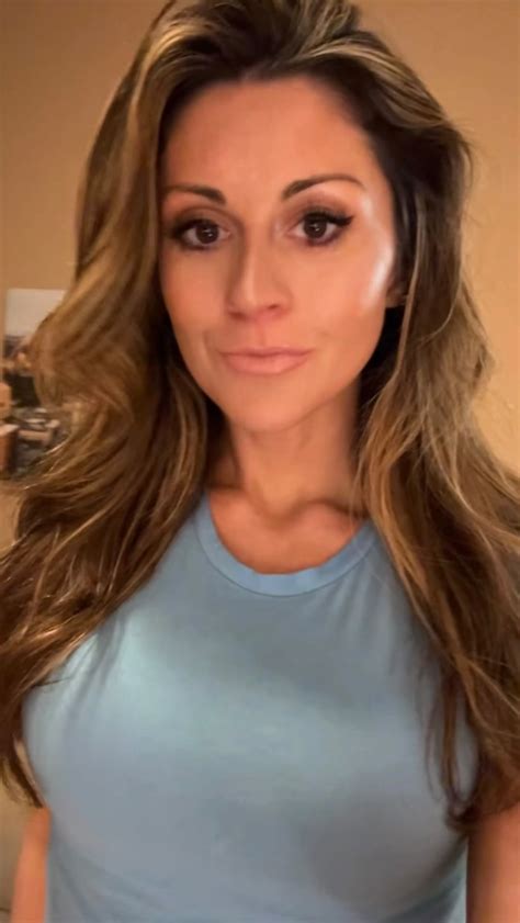 Lucy Burdge (@lucilleburdge) • Instagram photos and videos