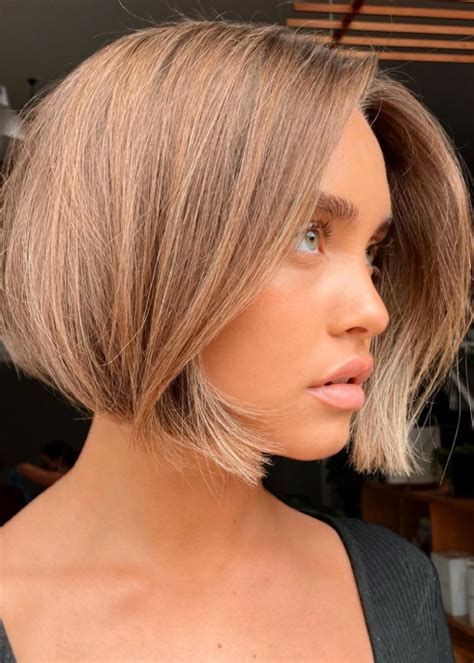 'Bubble Bob' Haircut: What It Is & How To Get It | BEAUTY/crew 