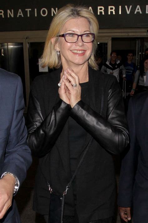 Olivia Newton John – HawtCelebs