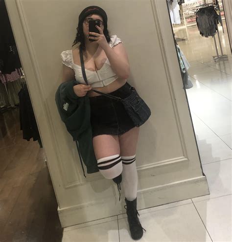 braless in public for the first time yesterday : r/braless