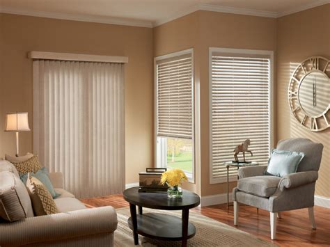 Window Blinds in Bangalore | Wooden & Roller Blinds -Desired Designs