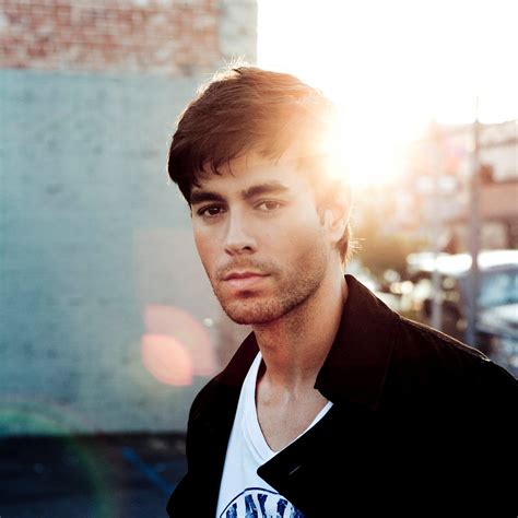 Enrique Iglesias | Artist | GRAMMY.com