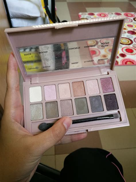 Maybelline Blushed Nude Palette Eyeshadow (2025) reviews