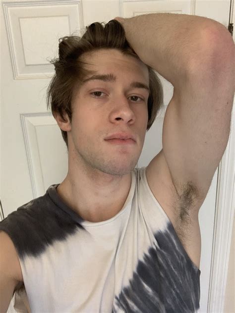 (19) just got done a really hard workout let’s do another ;) : r