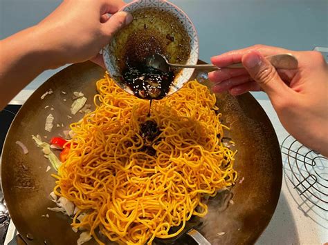 asian stir fry vegetable noodles   asian cooking world