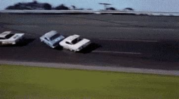 Daytona 500 Nascar GIF - Find & Share on GIPHY