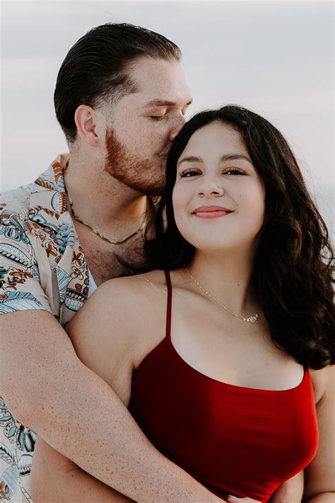 Golden Hour Couple Photos on Okaloosa Island in Florida // Caleb
