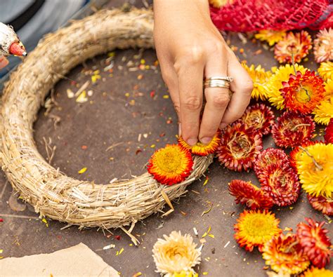 Floral foam alternatives: 12 eco-friendly, sustainable options | Homes