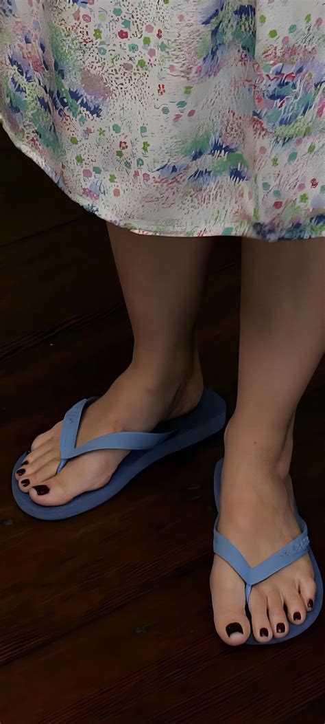 Highest quality celebrity feet!