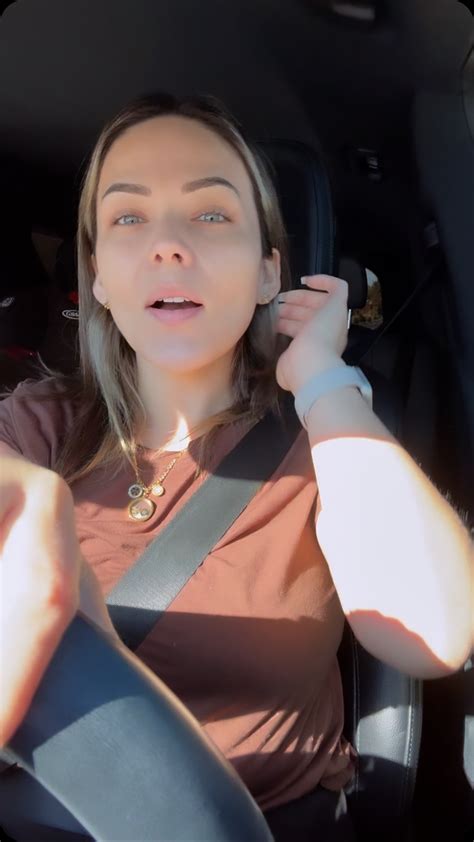 Jocelyn Valenzuela | Happy Birthday a mi perro snow | Instagram