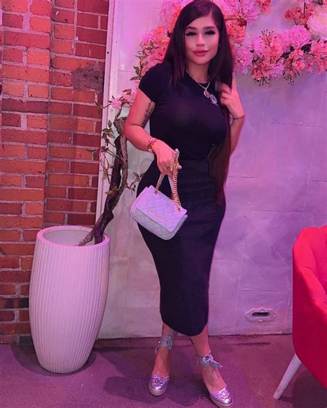 Kenyalis Pena (@sajhiraquintero) • Instagram photos and videos