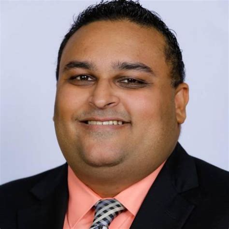 vicky shah roosevelt university