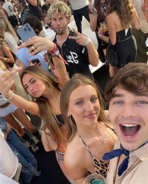 Gabi Coachella Dump (IG Post) : r/Gabimf_Moura