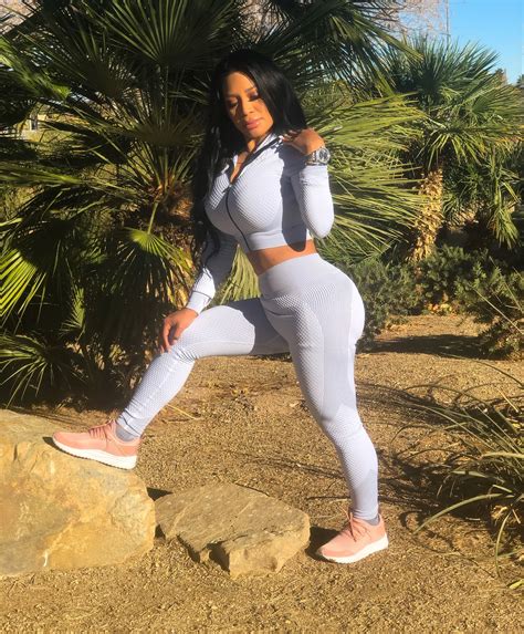 7+ Baddie Gym Outfits Article