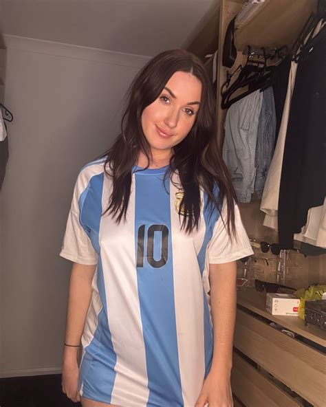 L o l a (@lolasladylips) • Instagram photos and videos