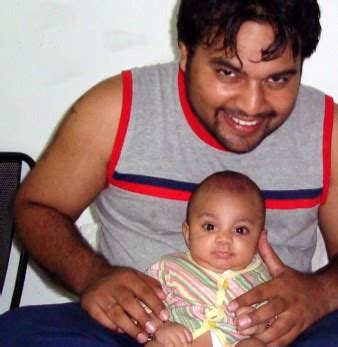 Akshat Gupta Age, Wife, Family, Biography & More » StarsUnfolded