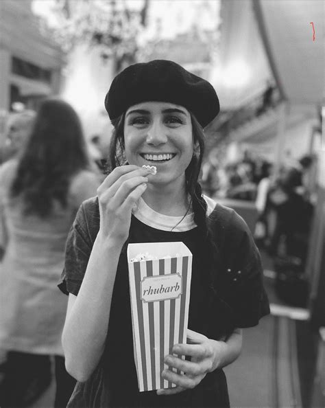 Dodie Clark. : ladyladyboners