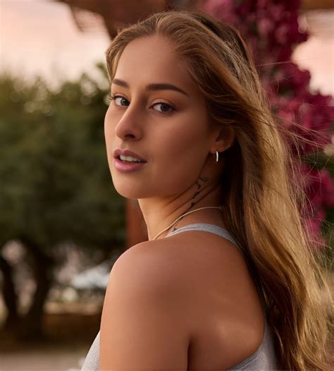 Ambar Lapiedra (Actor) Age, Wiki, Biography, Photos, Family, Husband