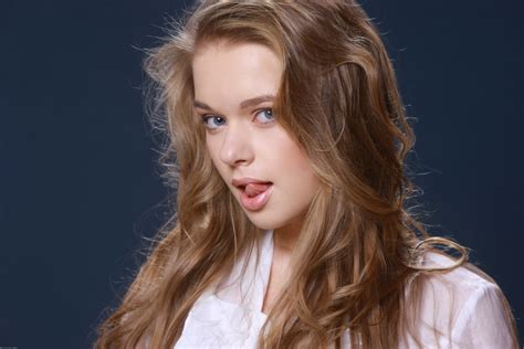 women, Blue Eyes, Milena Wallpapers HD / Desktop and Mobile Backgrounds