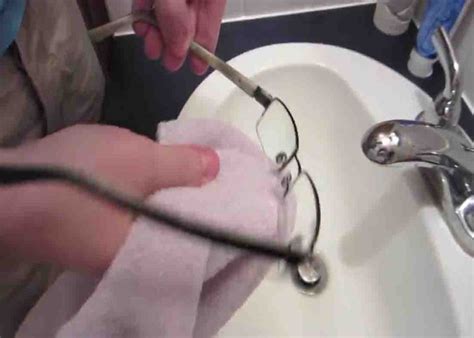 how to clean your glasses