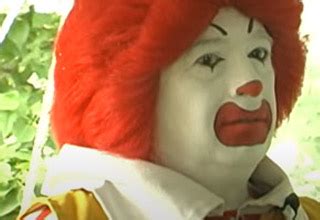 Stephen King's "It" vs Ronald McDonald - Creepy Video | eBaum's World