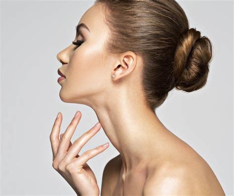 cach cham soc da  don gian va hieu qua tu  den  cho nguoi moi bat