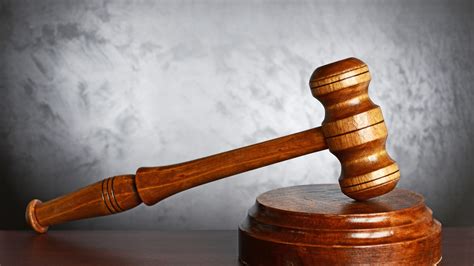 Police Officer Avoids Prison: Admitted To Sexual Relationship and