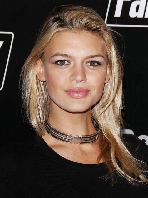 Download Kelly Rohrbach Event Portrait Wallpaper | Wallpapers.com
