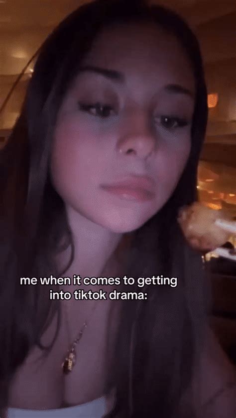 sophie rain    gif