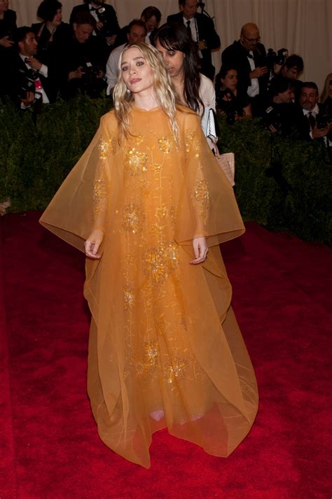 The Worst Red Carpet Looks EVER! | 92 Q