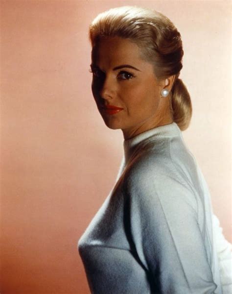 Beautiful Portrait Photos of Martha Hyer in the 1950s ~ Vintage Everyday