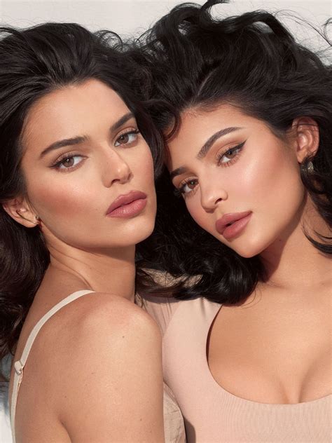 Kendall X Kylie Cosmetics Collection Kylie jenner outfits Kylie-jenner