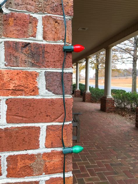 How To Hang Christmas Lights On Brick Walls | Homeminimalisite.com