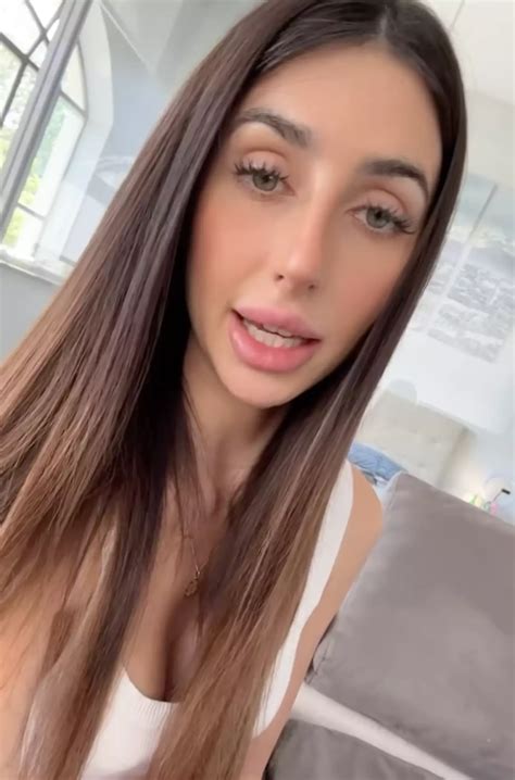 OnlyFans model gets banned after filming video with random fan who wasn