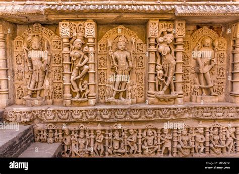 Rani ki vav hi-res stock photography and images - Alamy